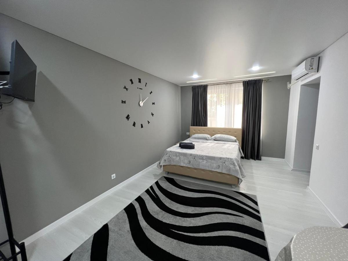 Aparthotel Edinet-Аренда Квартир Единец Eksteriør billede