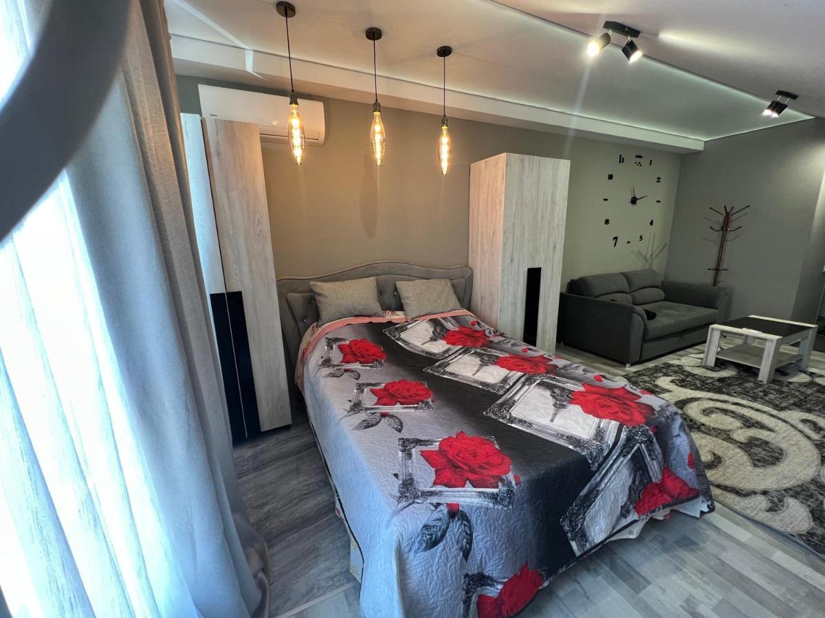 Aparthotel Edinet-Аренда Квартир Единец Eksteriør billede